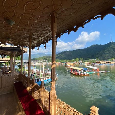 Nazneen Group Of Houseboats Srinagar  Bagian luar foto